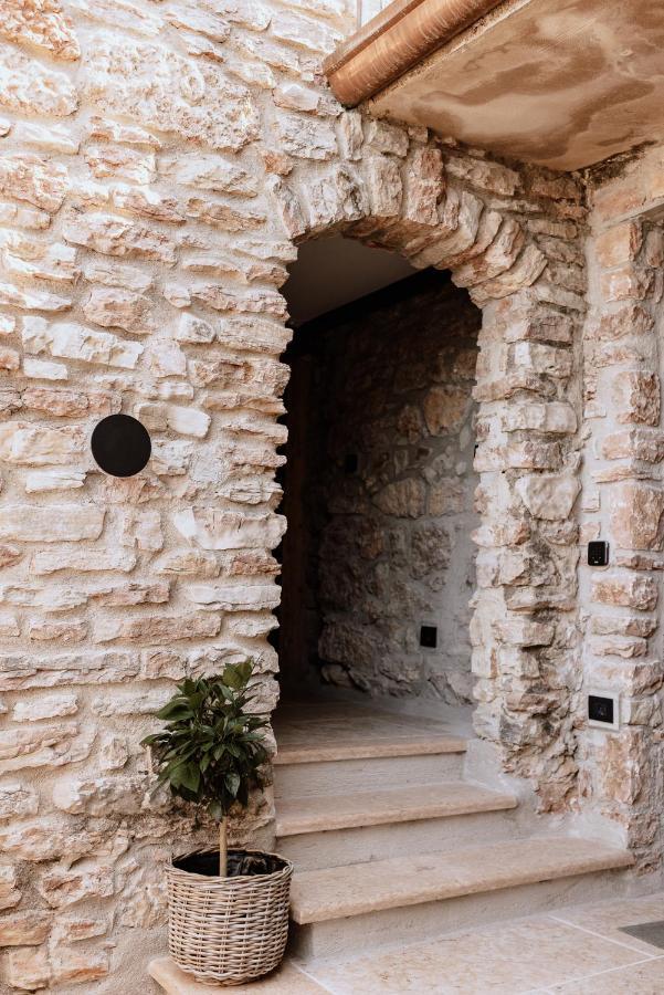 FAVAI HILLS your secret hideaway Brenzone sul Garda Eksteriør billede